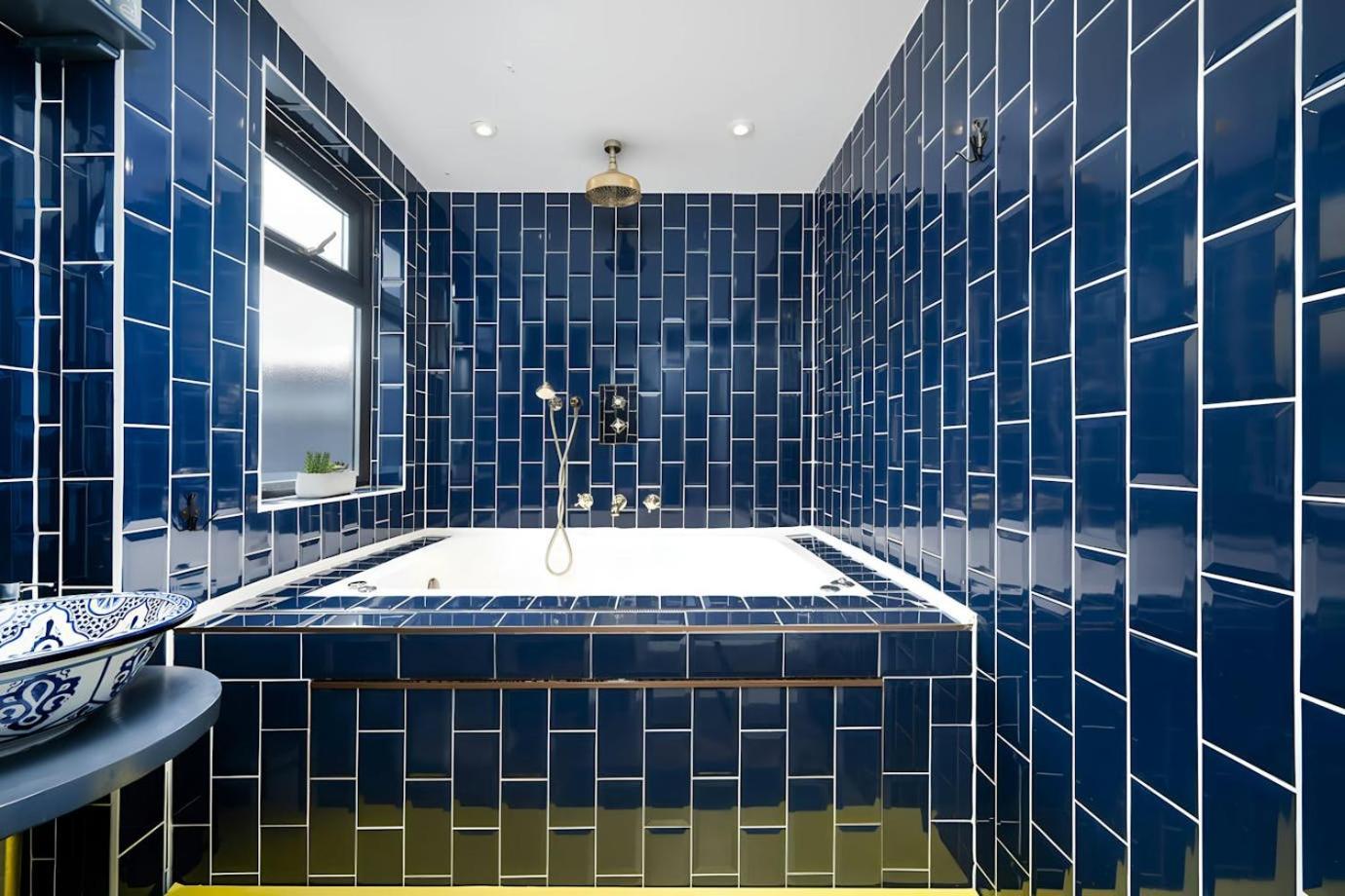 Jacuzzi Homestay *