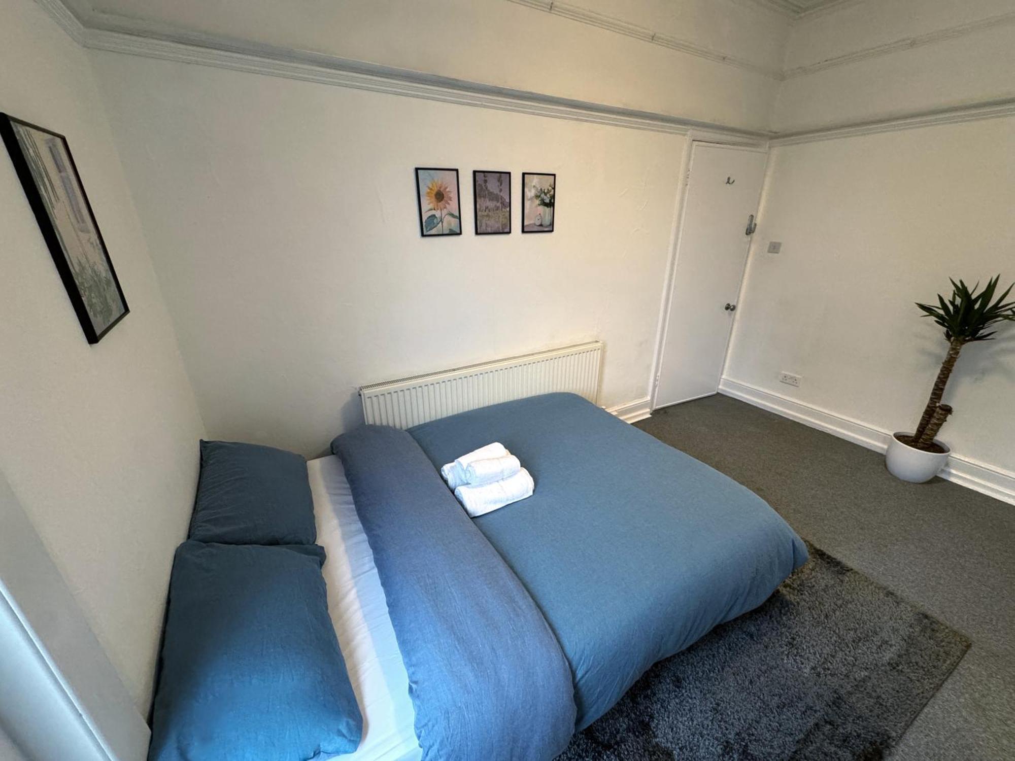 Cosy Double A Stones Throw From Wembley Stadium Gasthof