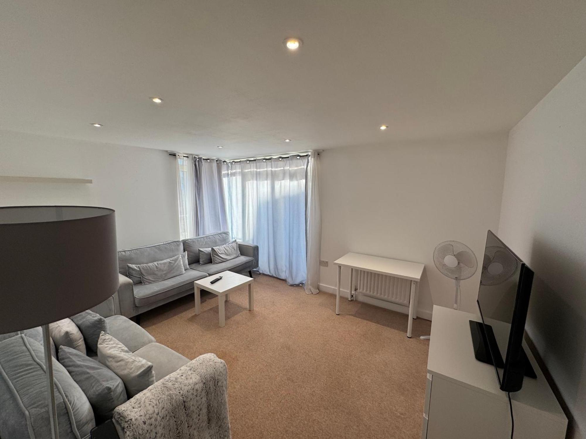 Stunning 2 Bedrooms Flat In Holloway Road Apartment