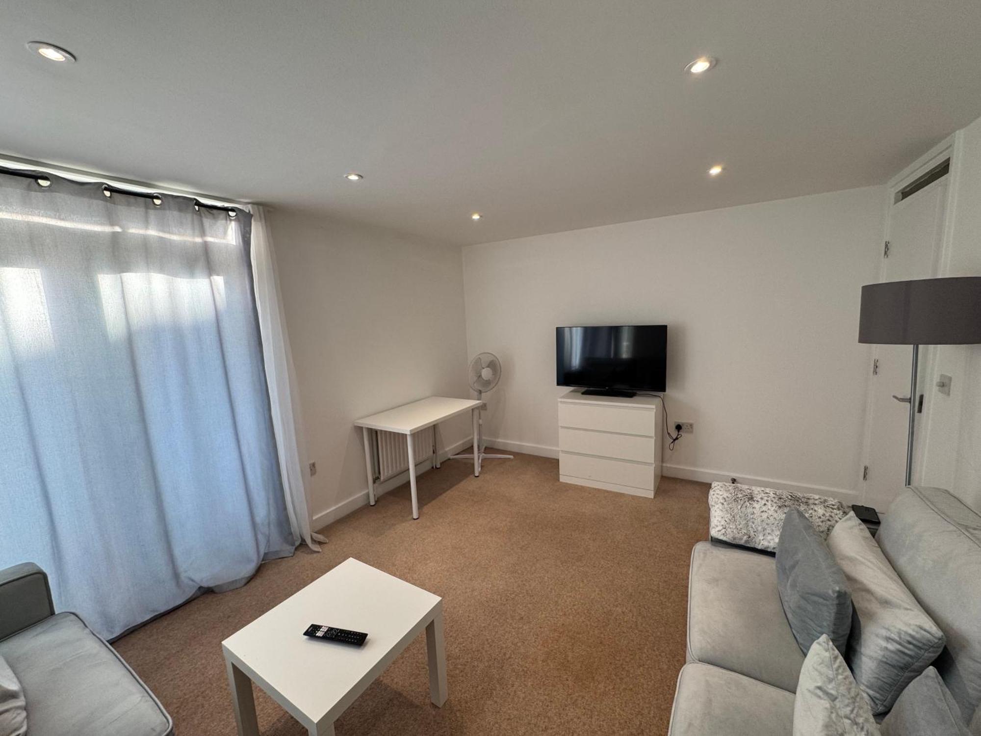 Stunning 2 Bedrooms Flat In Holloway Road London