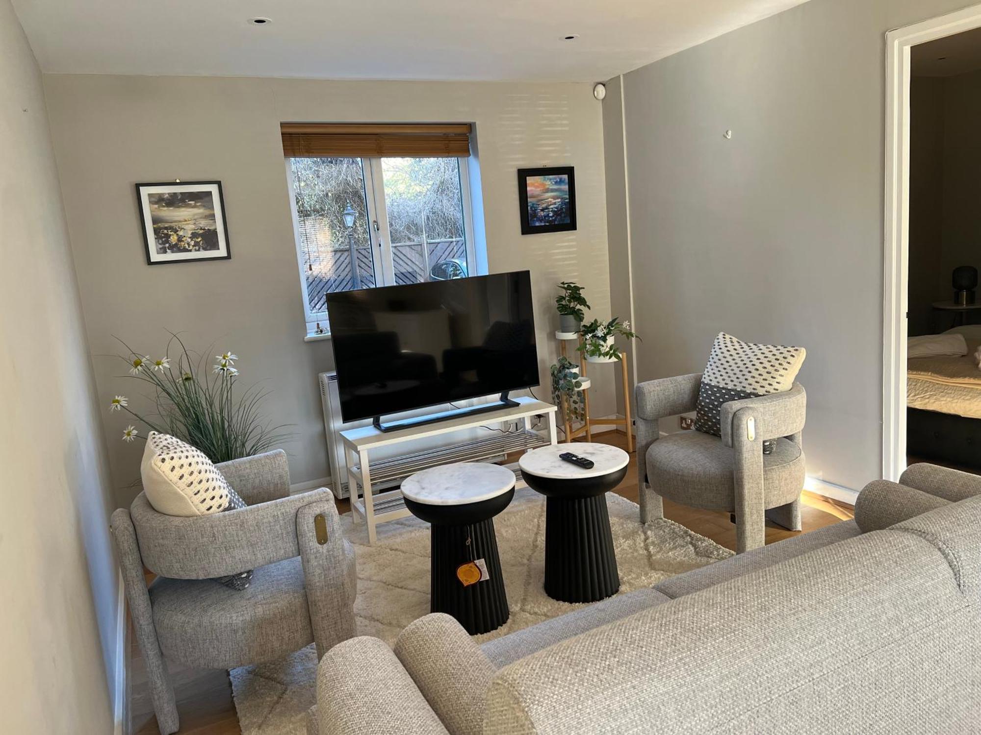 Apartment Luxurious 2 Bed 2 Bath With Parking In Blackheath, *