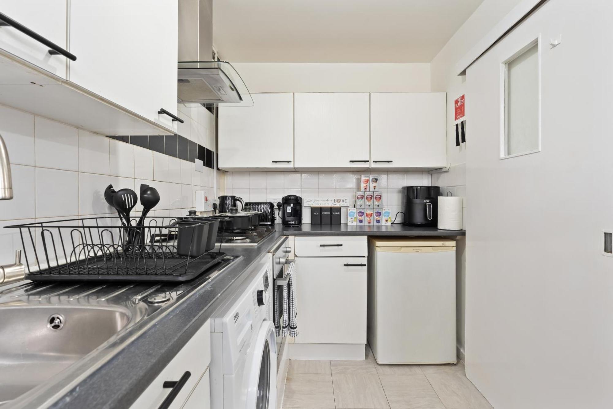 Modern 1-bedroom Stockwell 15 Mins To - Perfect Base For Exploring * London