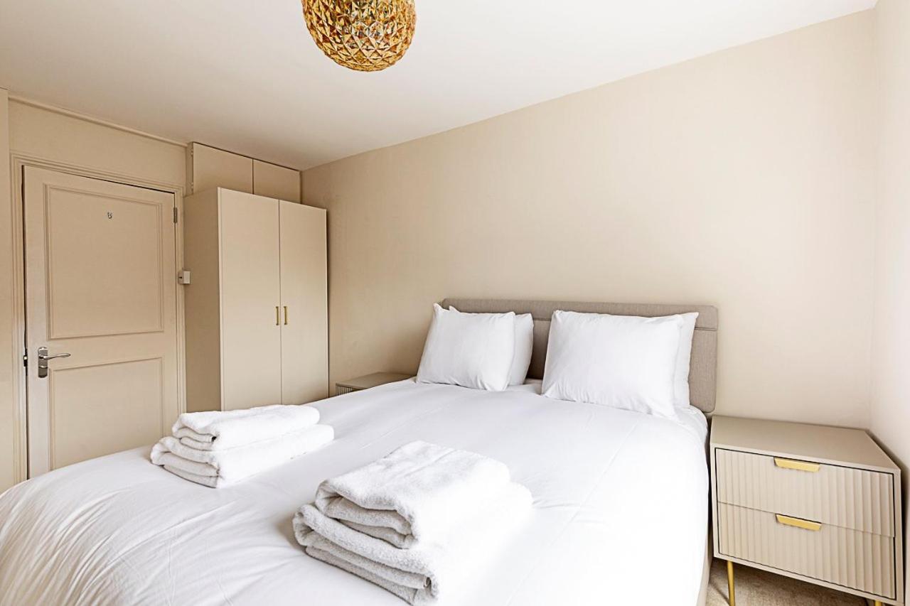 Luxury 4 Bed Fulham Townhouse With Charm London