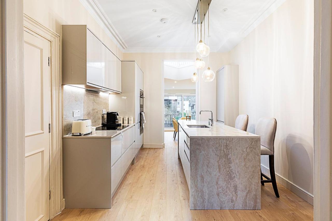 Luxury 4 Bed Fulham Townhouse With Charm * London