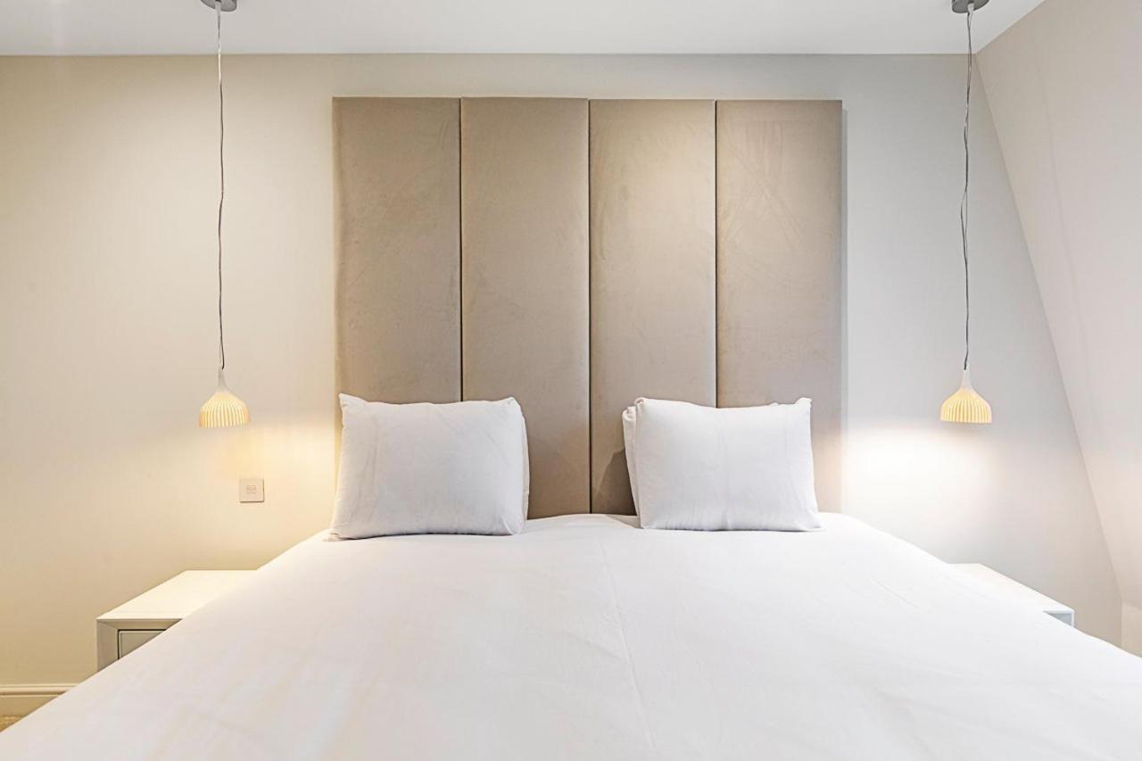 Luxury 4 Bed Fulham Townhouse With Charm Apartment London
