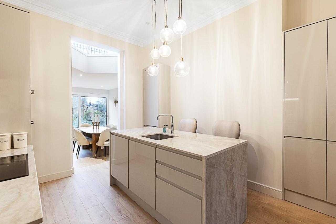 Apartment Luxury 4 Bed Fulham Townhouse With Charm