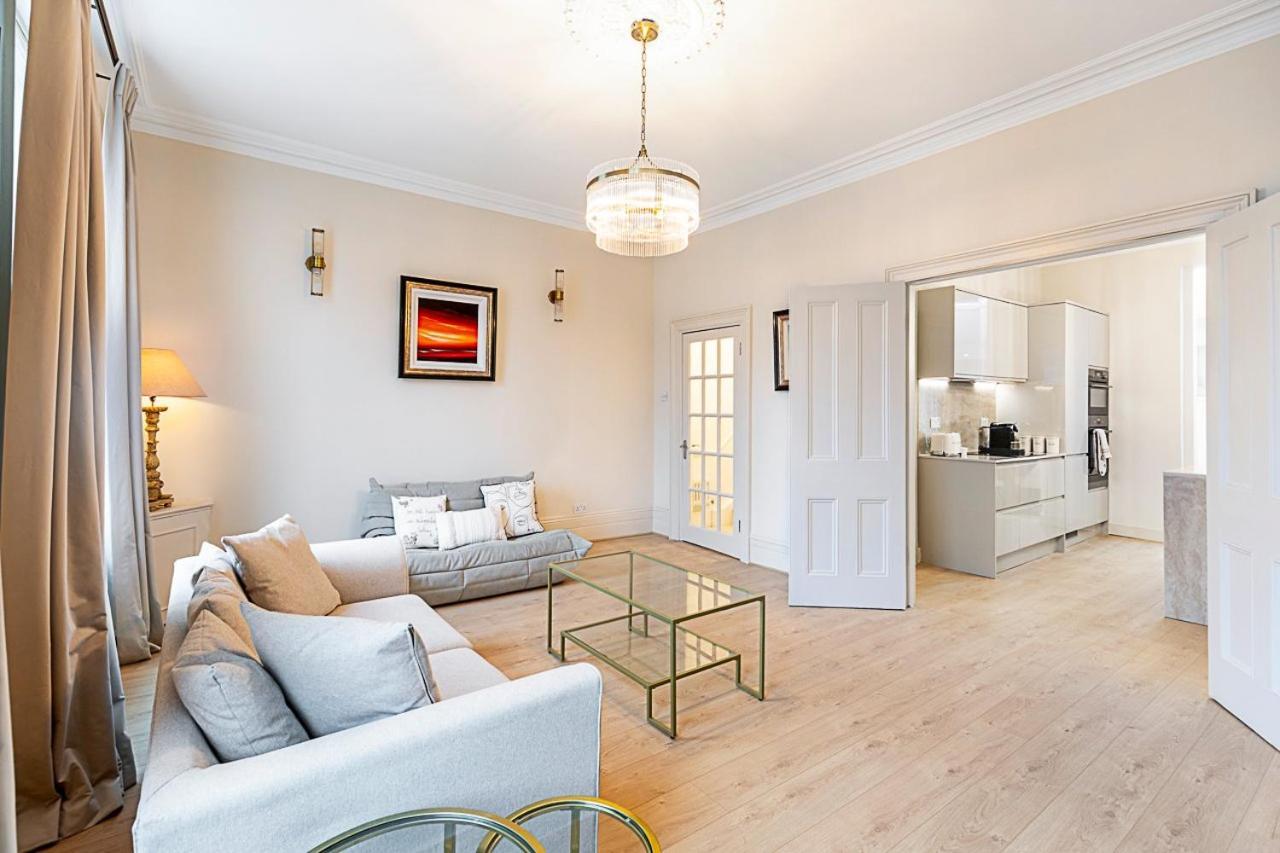 Luxury 4 Bed Fulham Townhouse With Charm Apartment