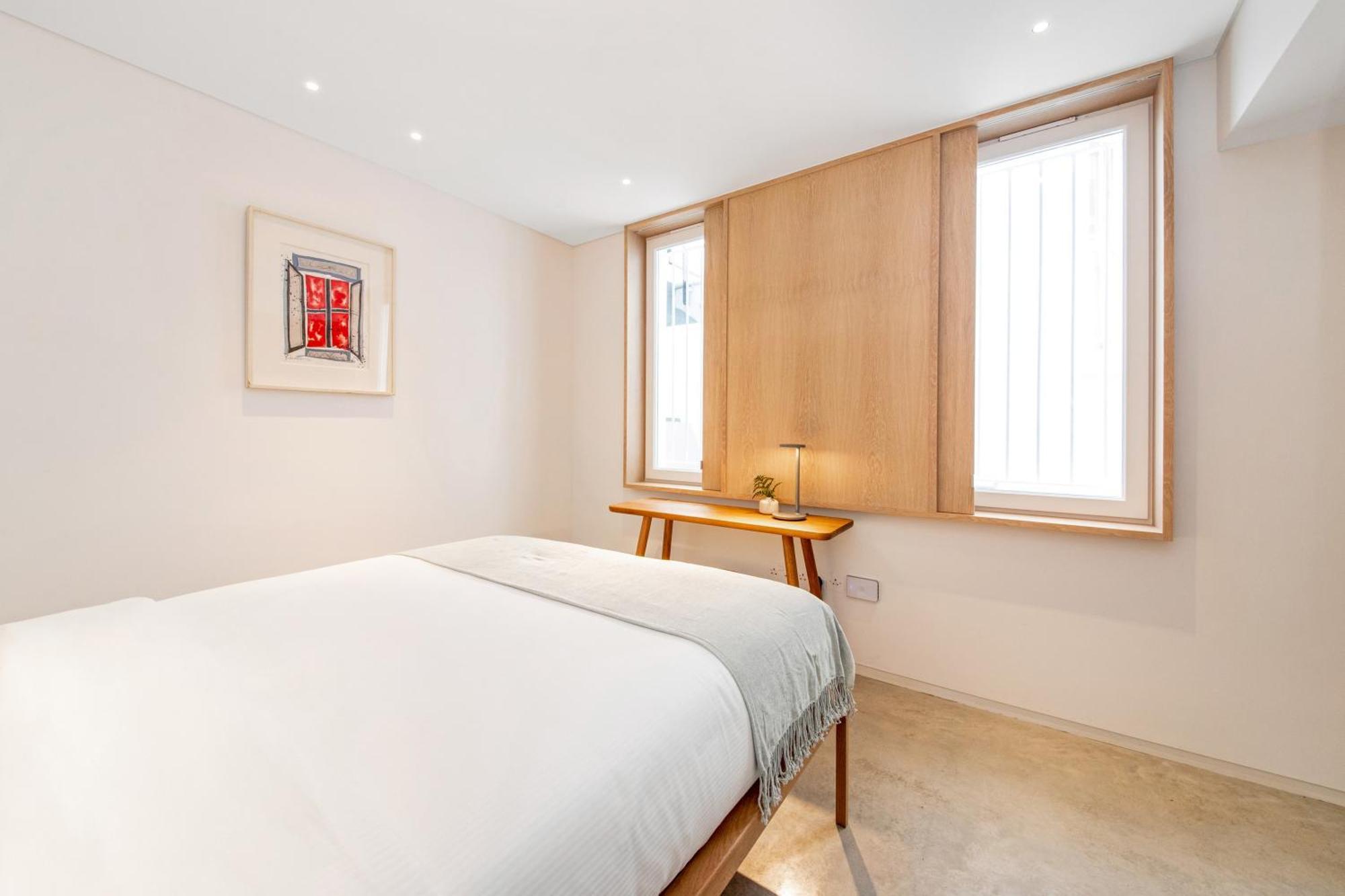 Notting Hill 2br-2ba Private Garden Retreat * London
