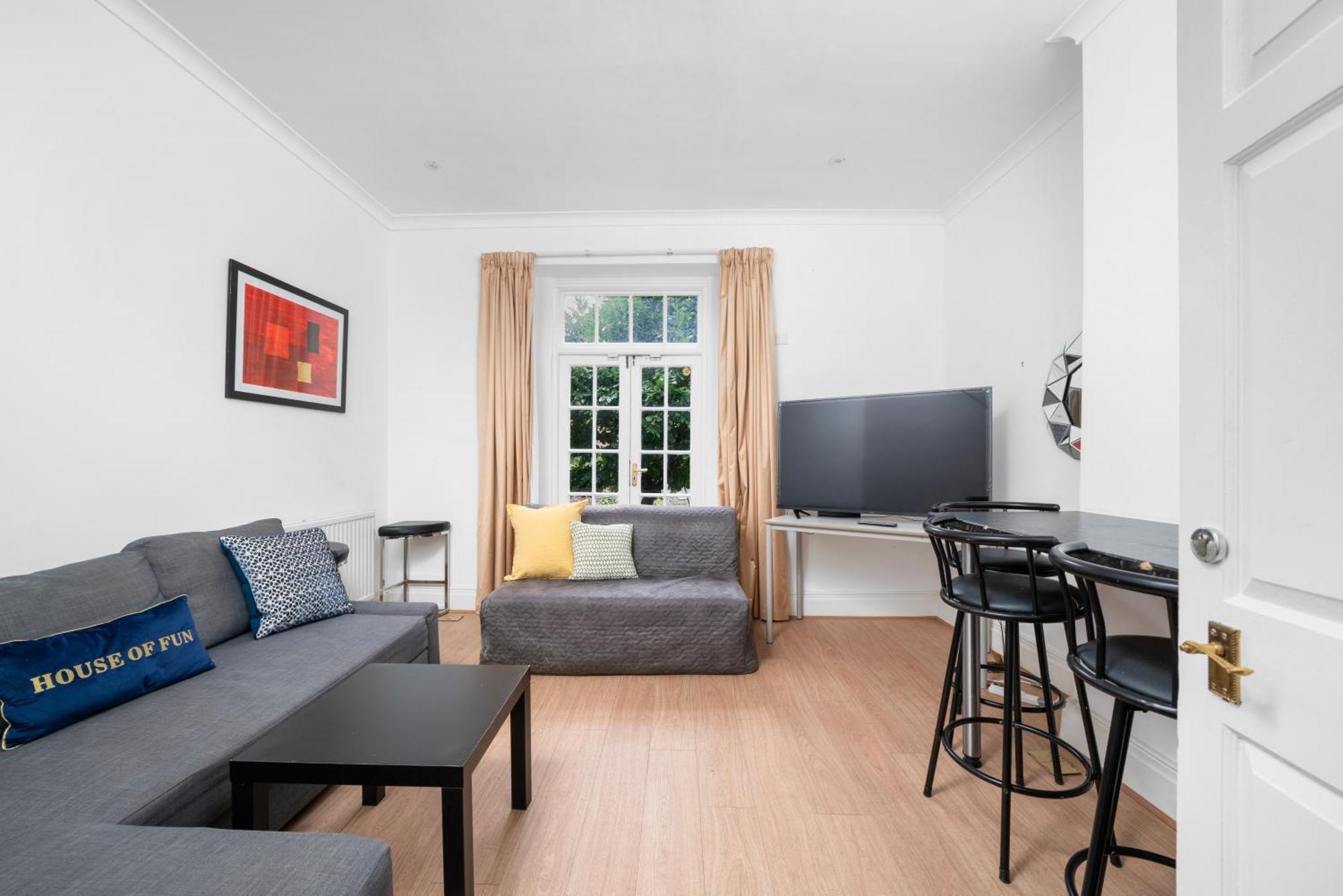 Canary Wharf - Spacious Near Excel Exhibition Centre, O2 Arena, Airport, Free Parking & Wifi Appartement *
