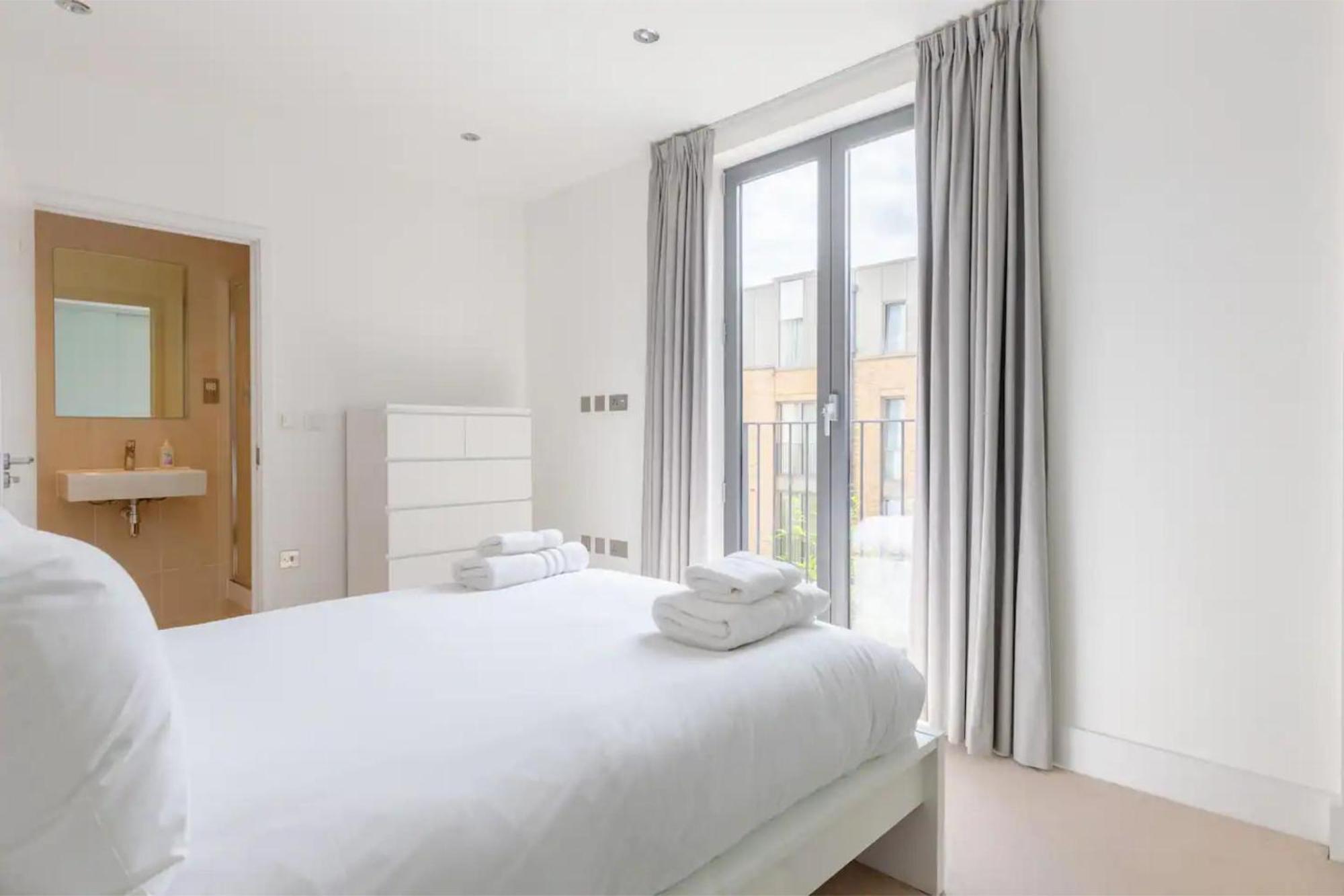 Apartment Stylish 2bd Near Notting Hill London