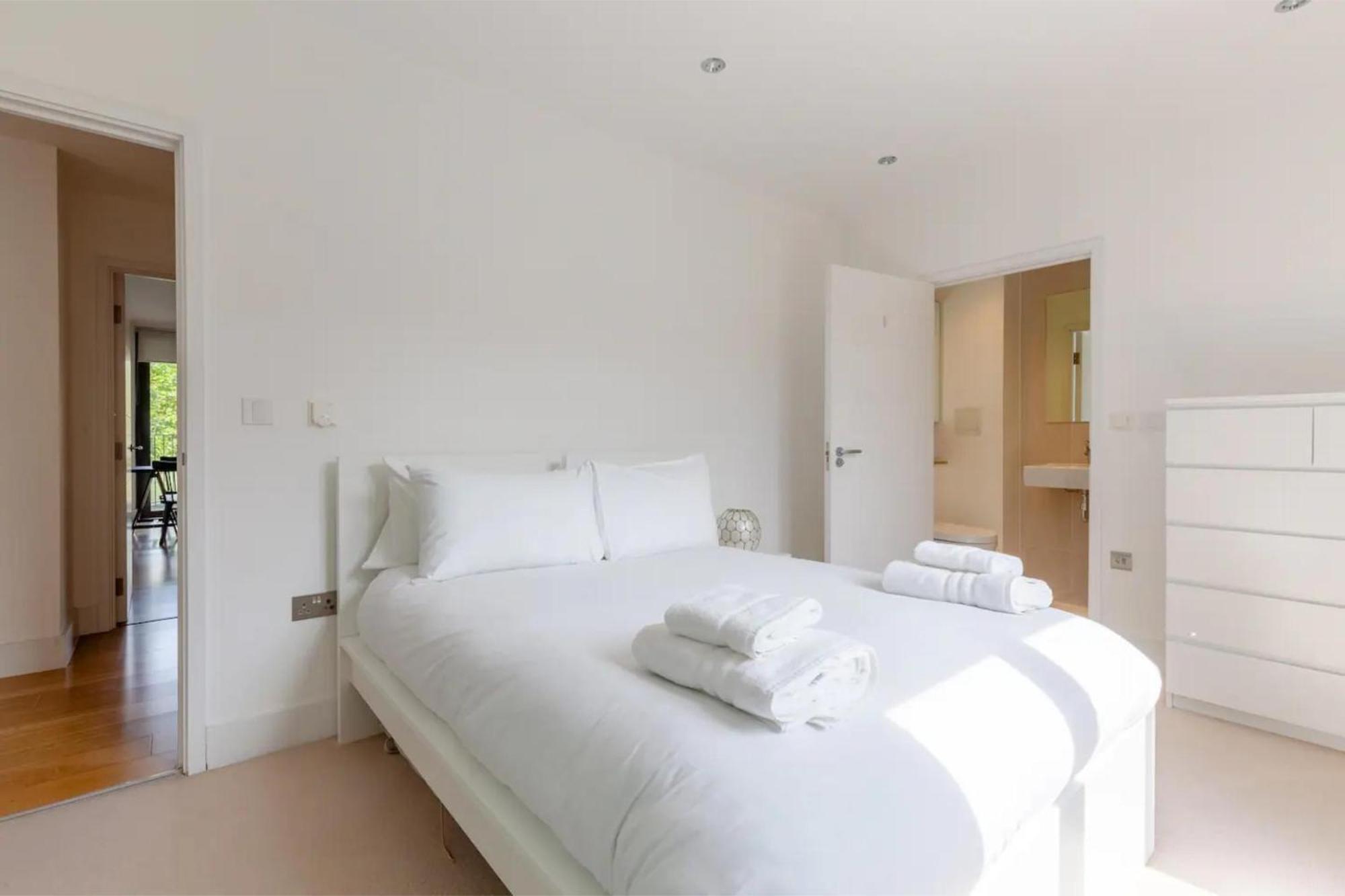 Stylish 2bd Near Notting Hill *