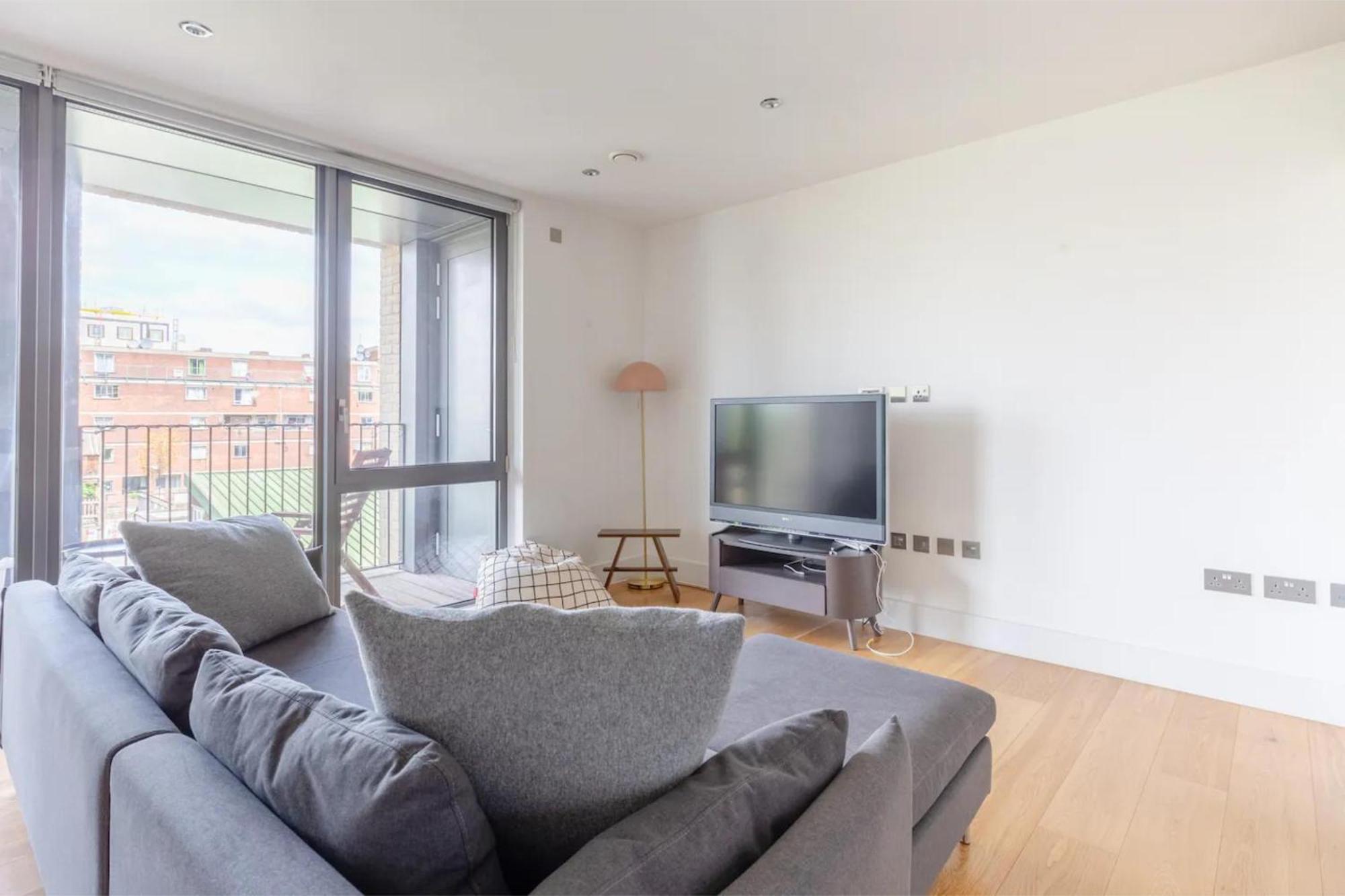 Stylish 2bd Near Notting Hill Apartment *