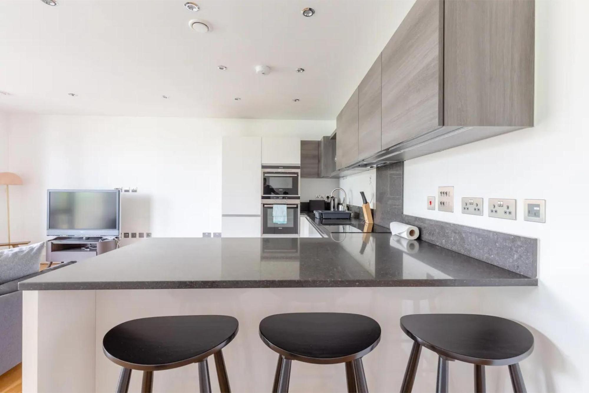 Stylish 2bd Near Notting Hill * London