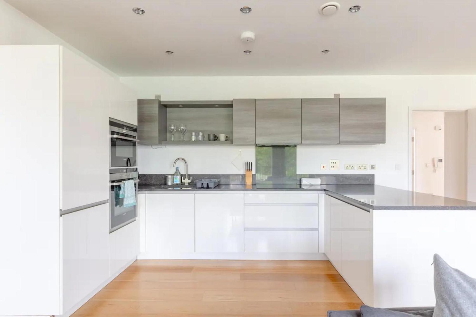 Stylish 2bd Near Notting Hill *