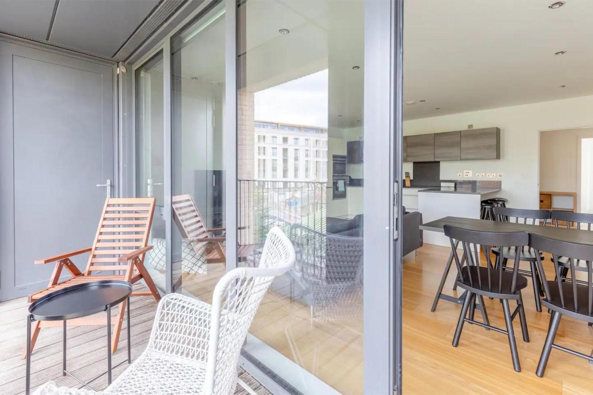 Stylish 2bd Near Notting Hill Apartment