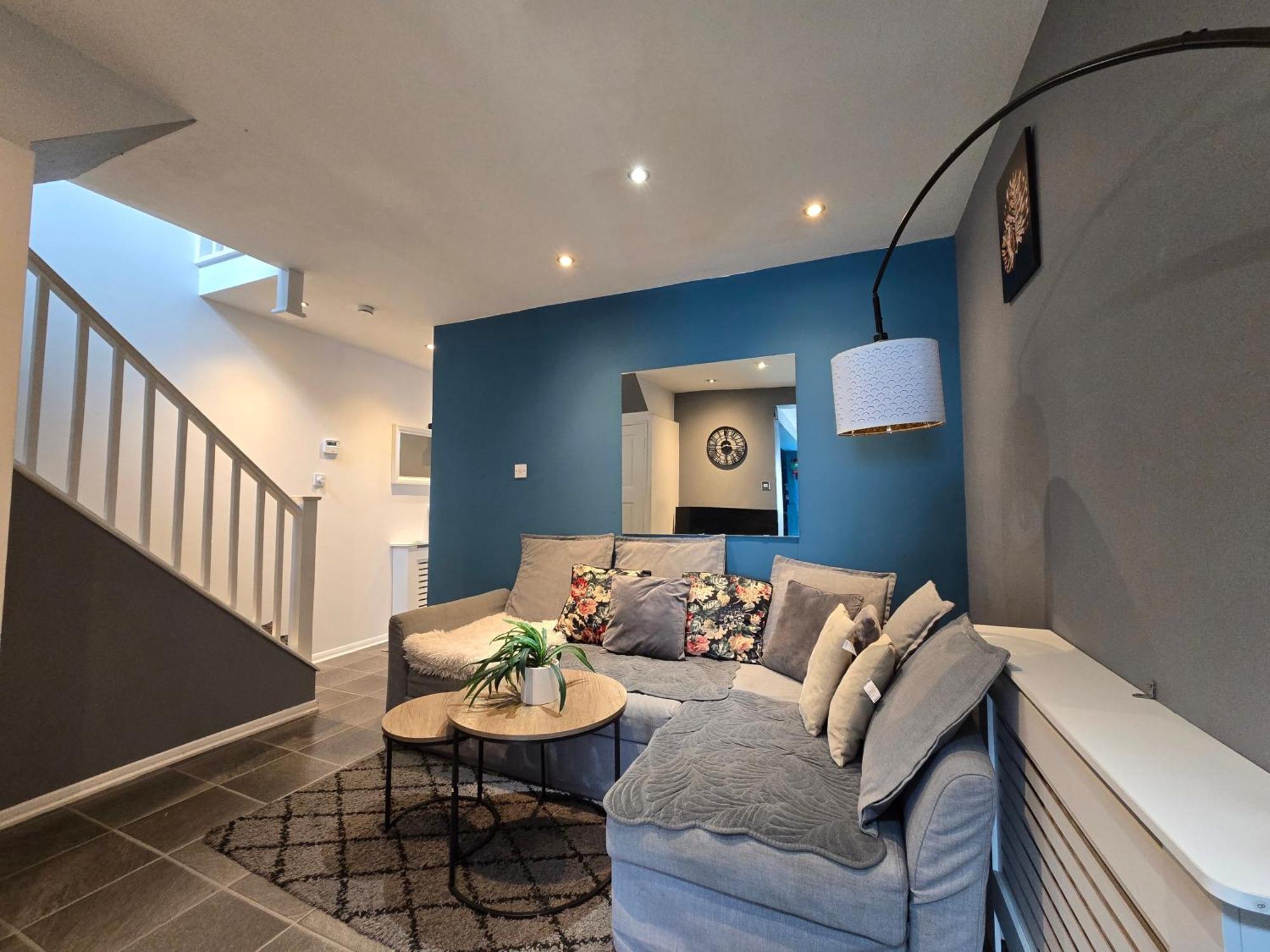 Cozy 4 Bedroom House In The Heart Of Brixton *