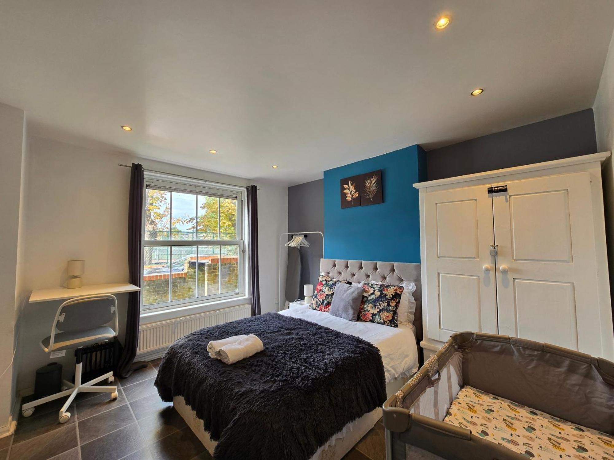Cozy 4 Bedroom House In The Heart Of Brixton * London