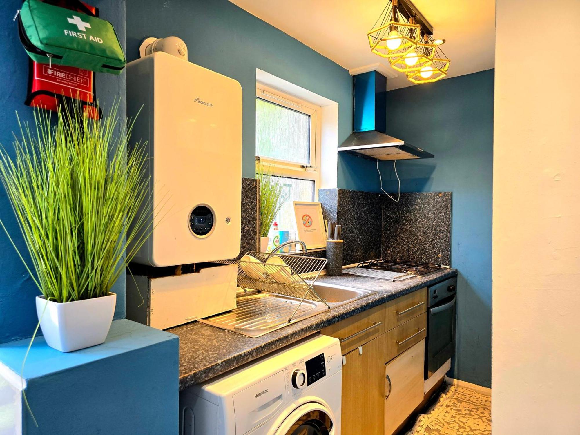 Cozy 4 Bedroom House In The Heart Of Brixton Holiday home London