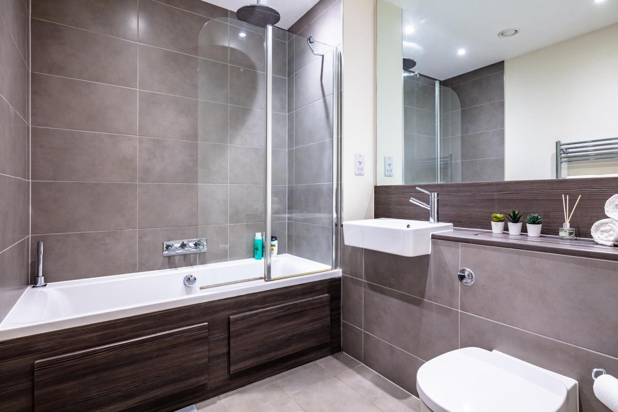 Modern New-built 1 Bedroom In Heart Of Ldn
