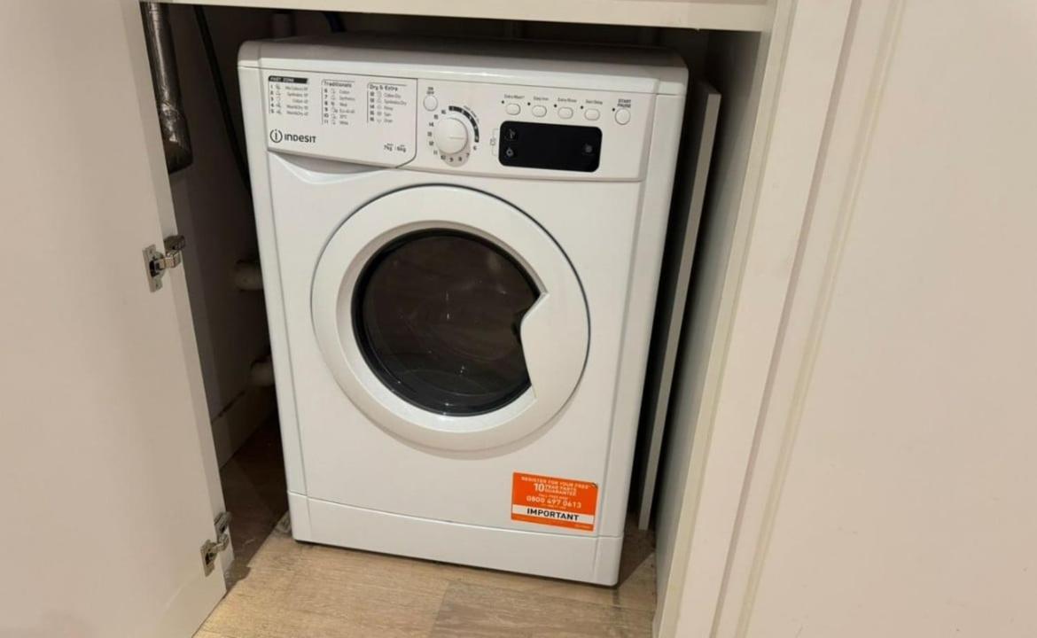 2 Bed By Excel Apartment London