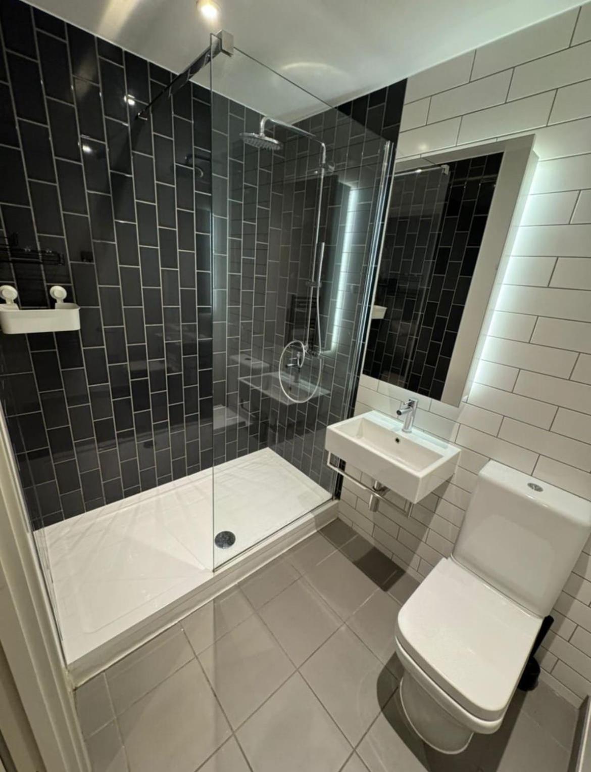 Apartment 2 Bed By Excel London