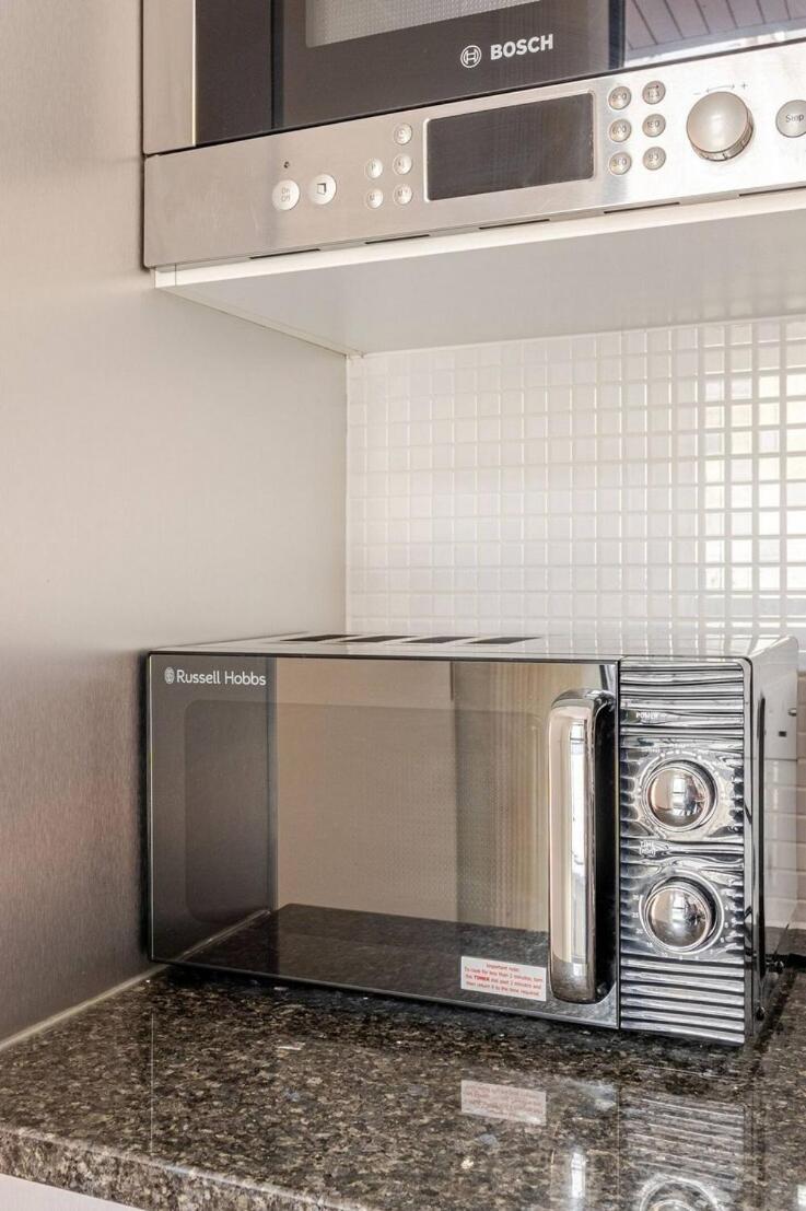 Private Luxury Baker Street - Sleeps 6
