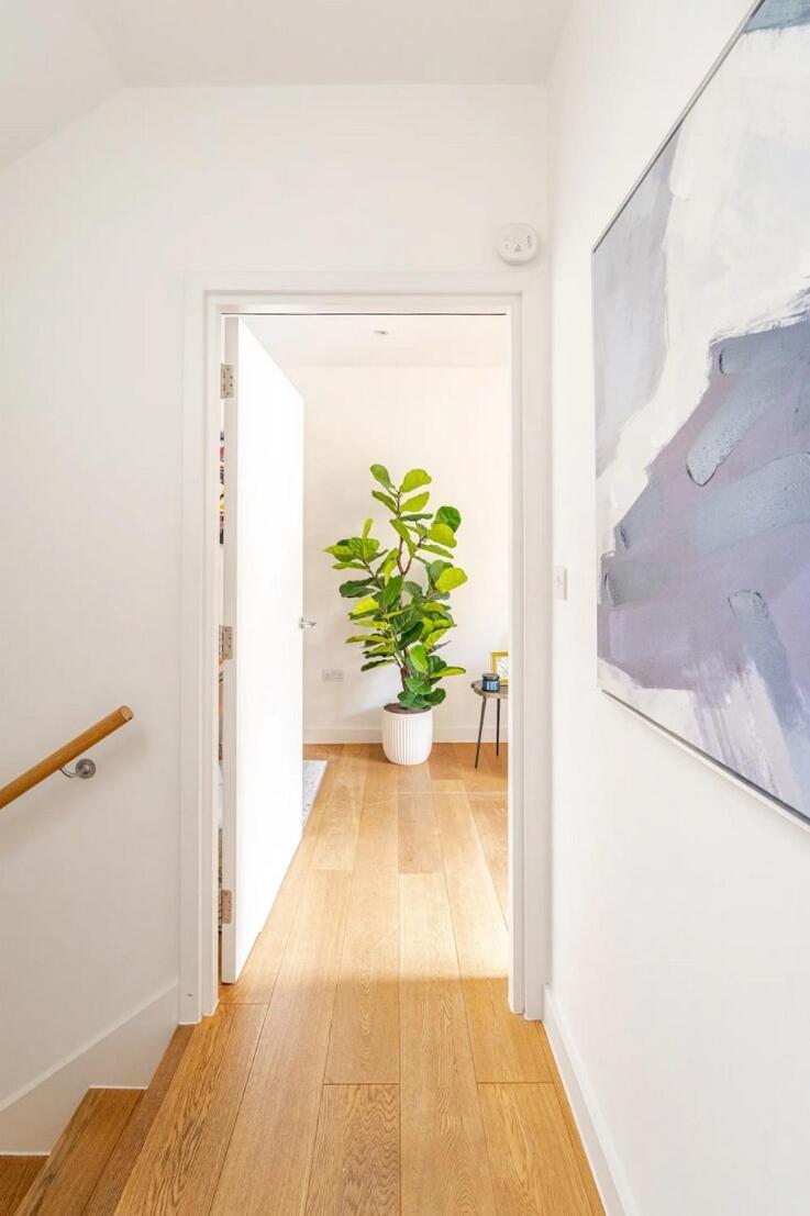 Private Luxury Baker Street - Sleeps 6 *