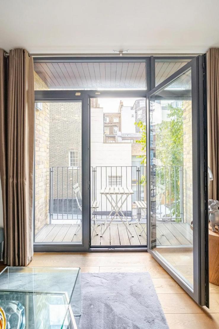 Private Luxury Baker Street - Sleeps 6 Apartment *