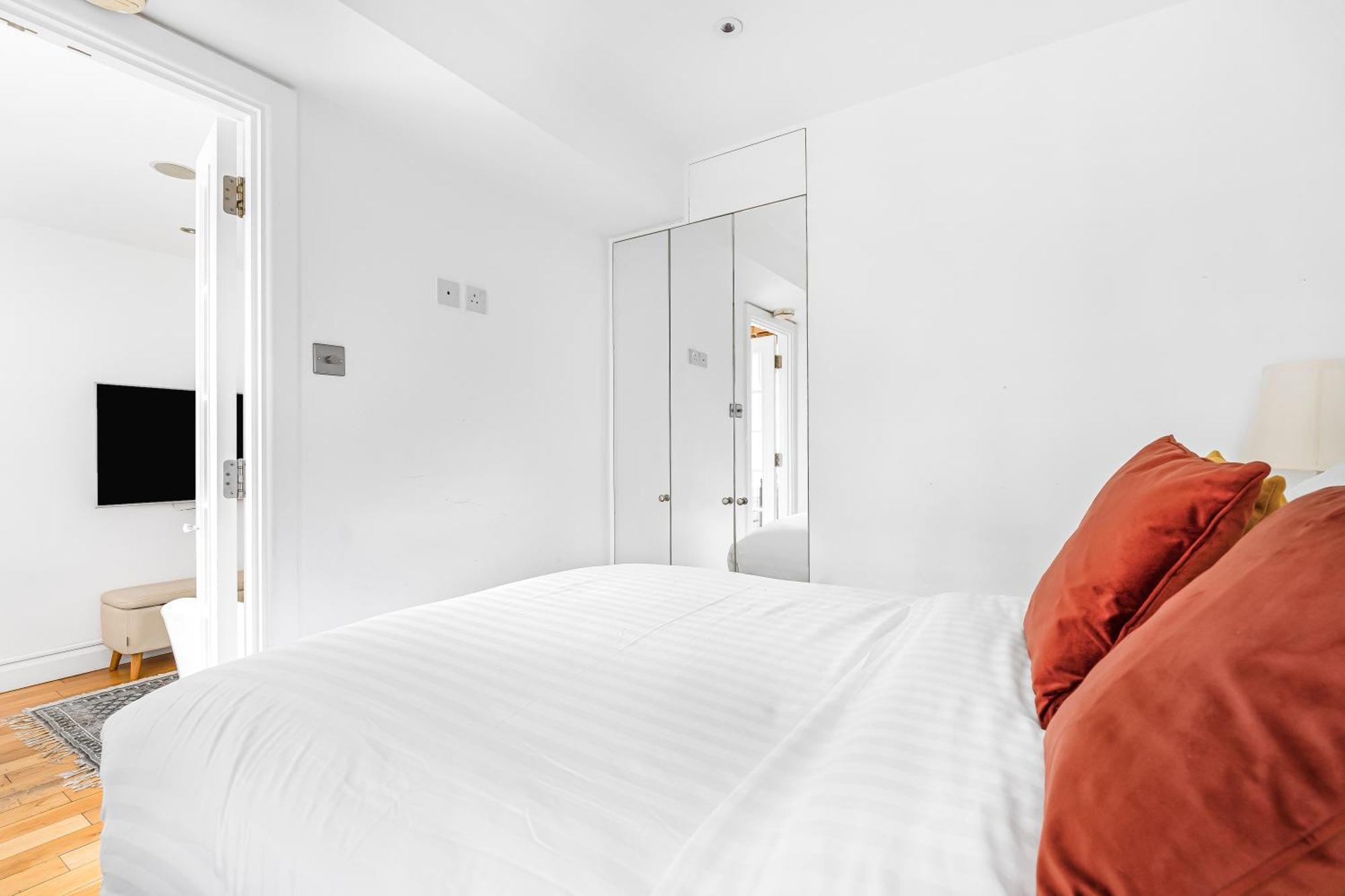 Elegant 1 Bedroom Flat Near Harrods Leilighet