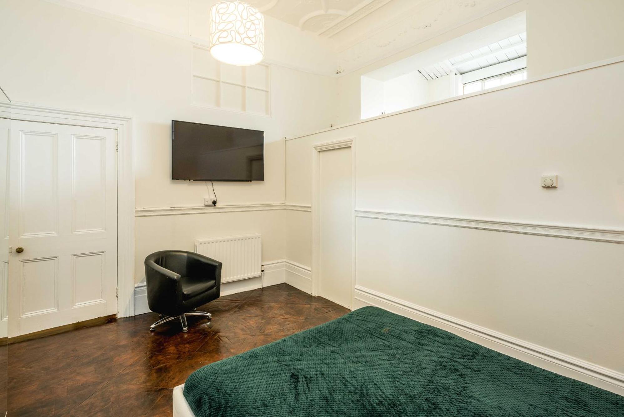 Southken Palace * Londen