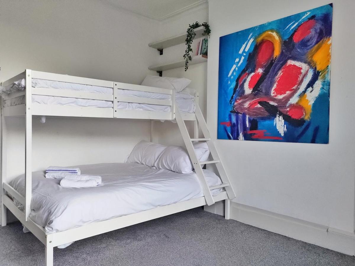 Apartment The Camden Chic Townhouse - Accommodates 14 Guests London