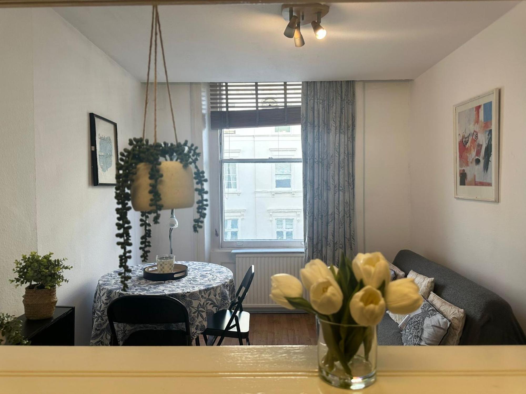 One Bedroom Flat In Paddington Apartment London