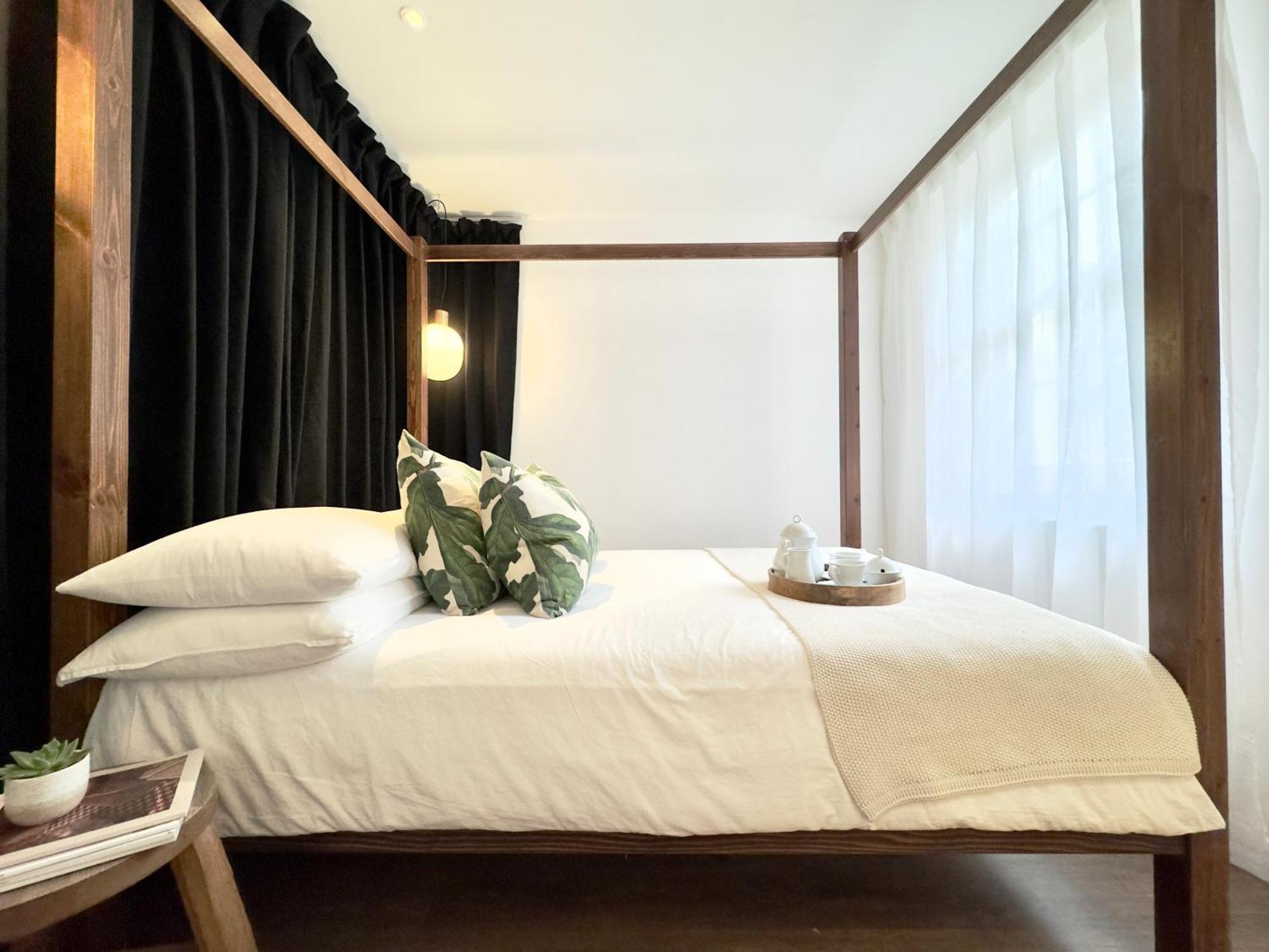 Chic Marble Arch With 100 Inch Cinema & Premium Mattress, By The Design Traveller *