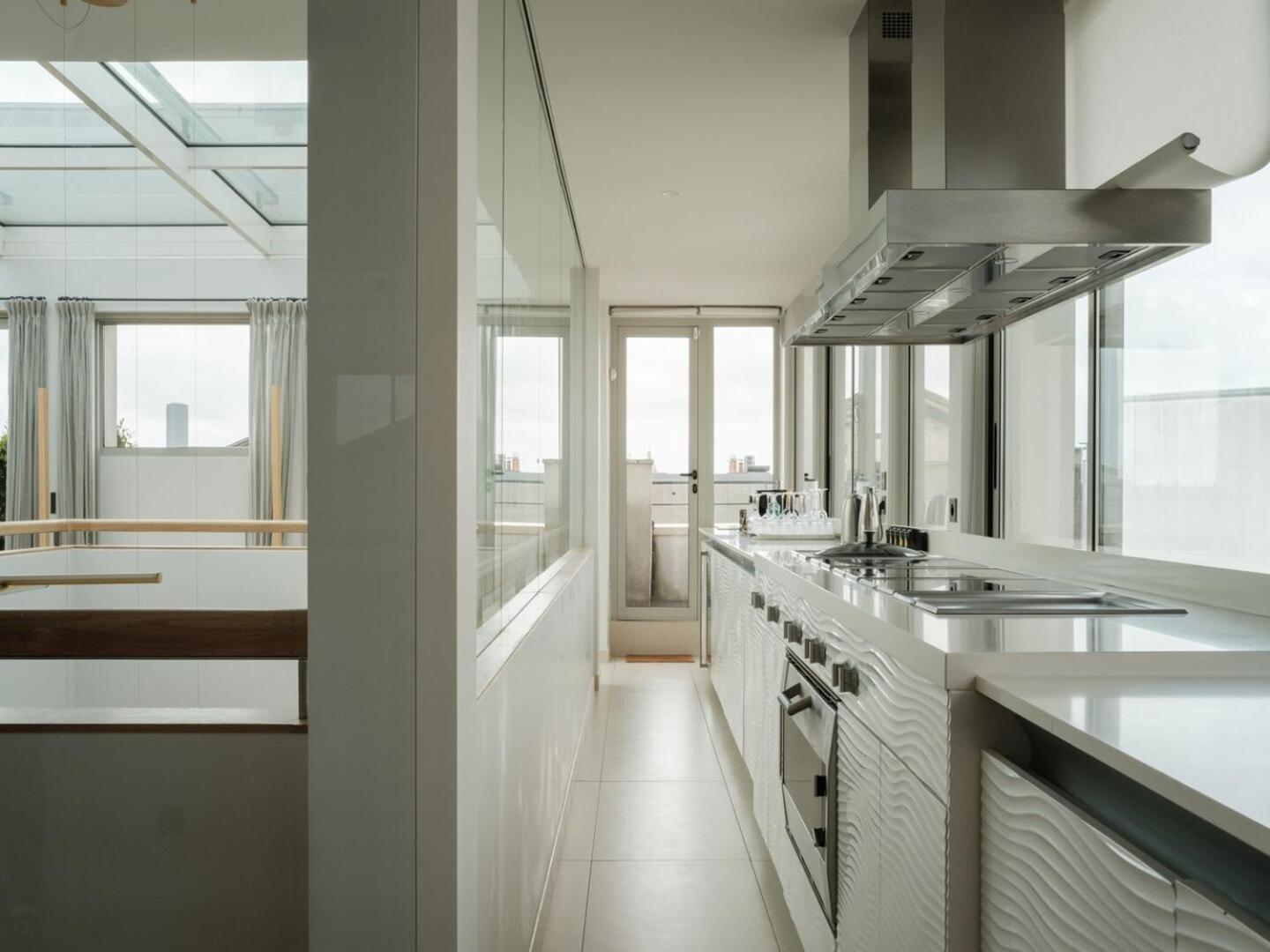 Loft Dino Spa-style Ensuite Londen