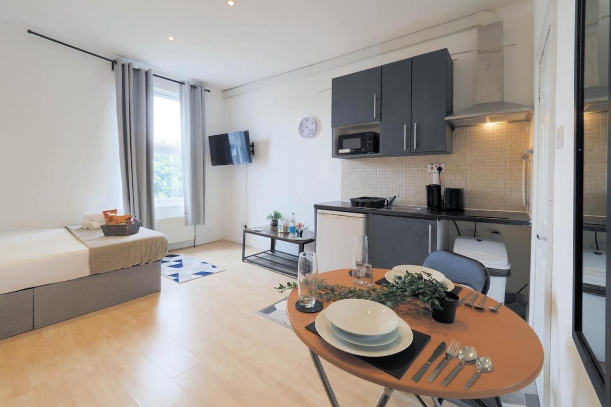 S4 Cozy Full Modern In Kilburn With Kitchen *