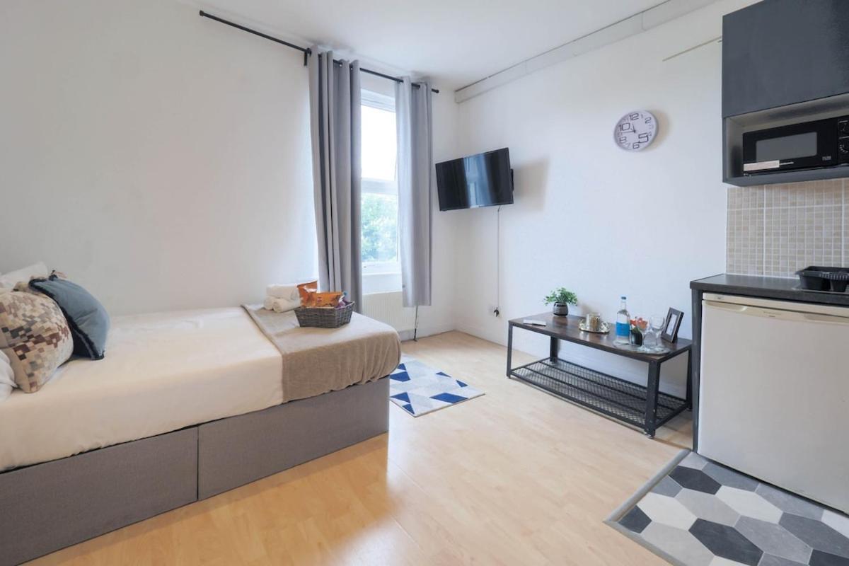 S4 Cozy Full Modern In Kilburn With Kitchen Apartment London
