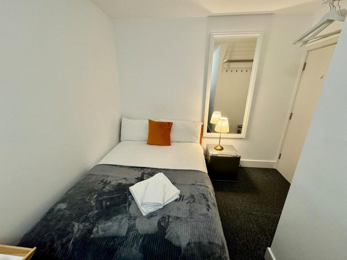 Euston Station Flat2 * London
