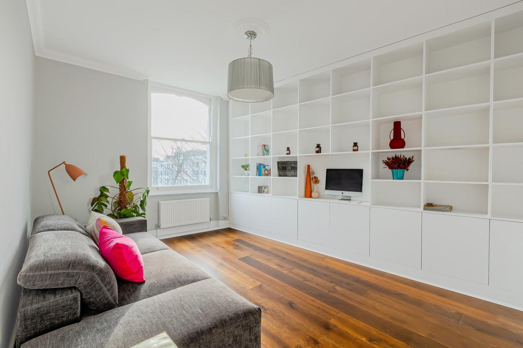New Listing! Bright 1br, Heart Of Notting Hill * London