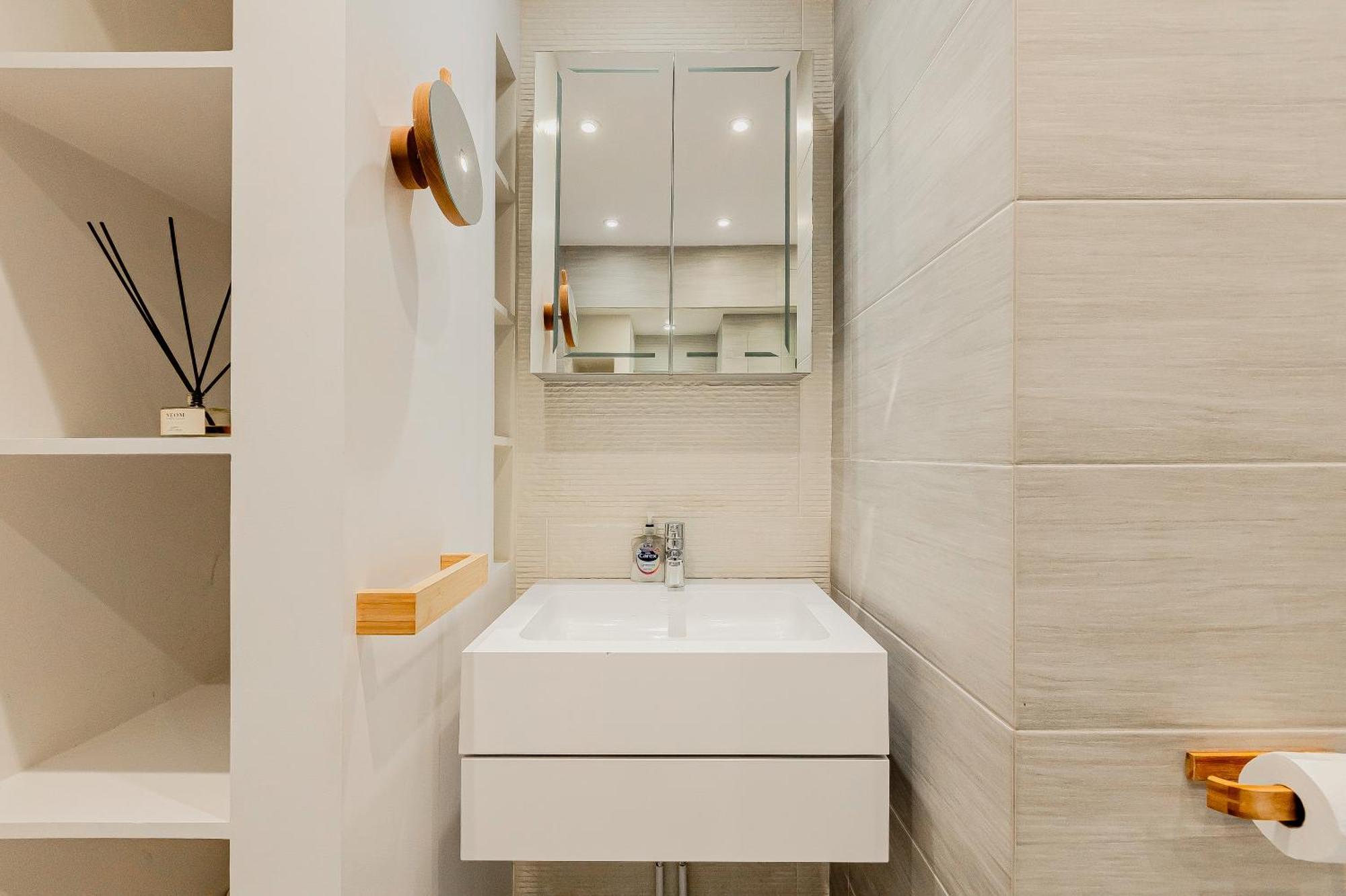Apartment New Listing! Bright 1br, Heart Of Notting Hill *