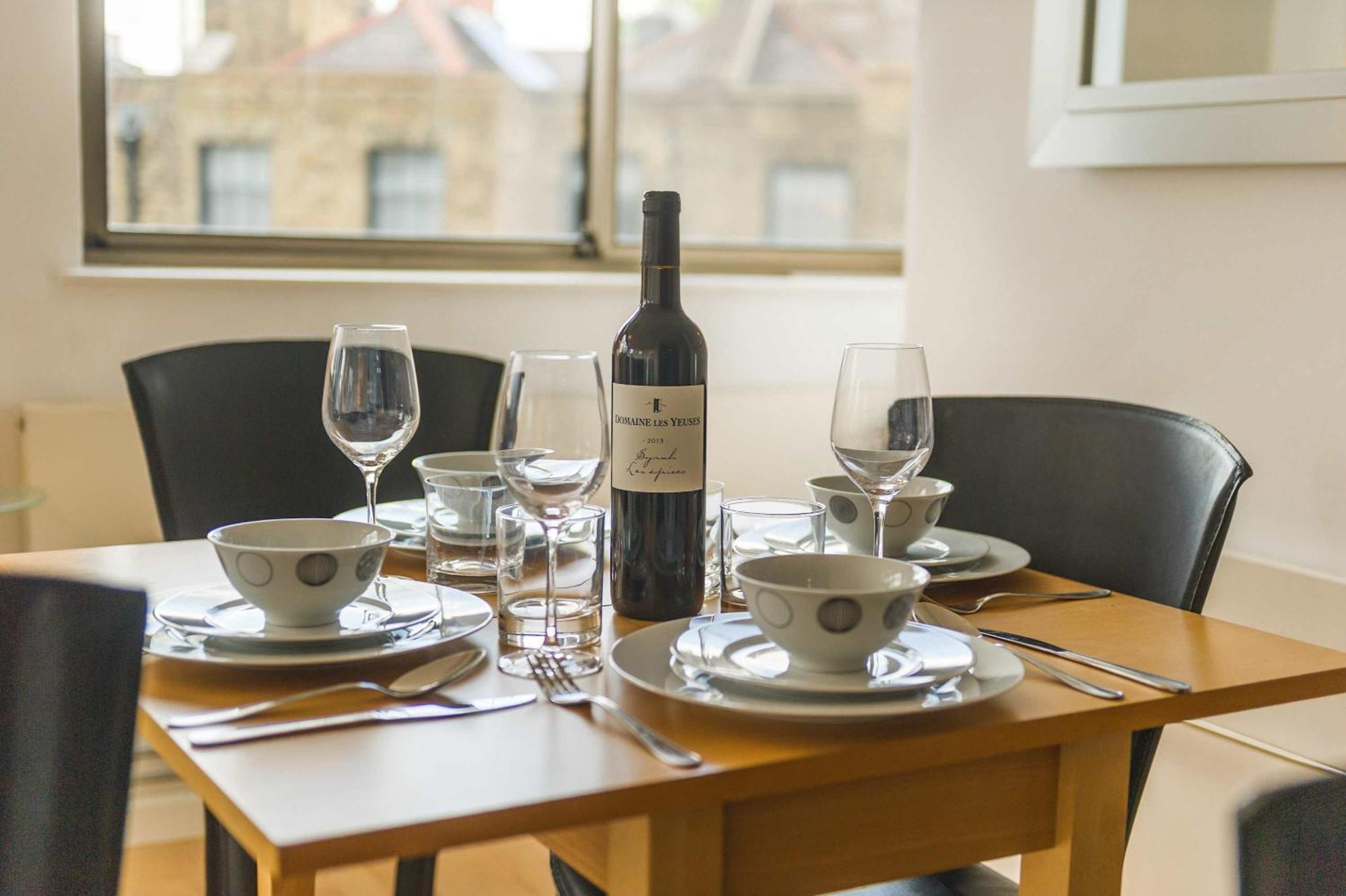 The Snug Spot - Fitzrovia - By Frankie Says Appartement