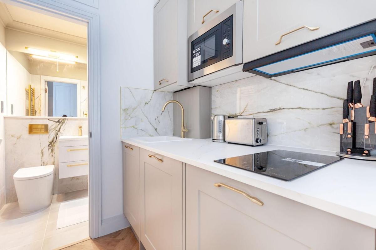 Cosy Near Paddington St - 3 Apartment London