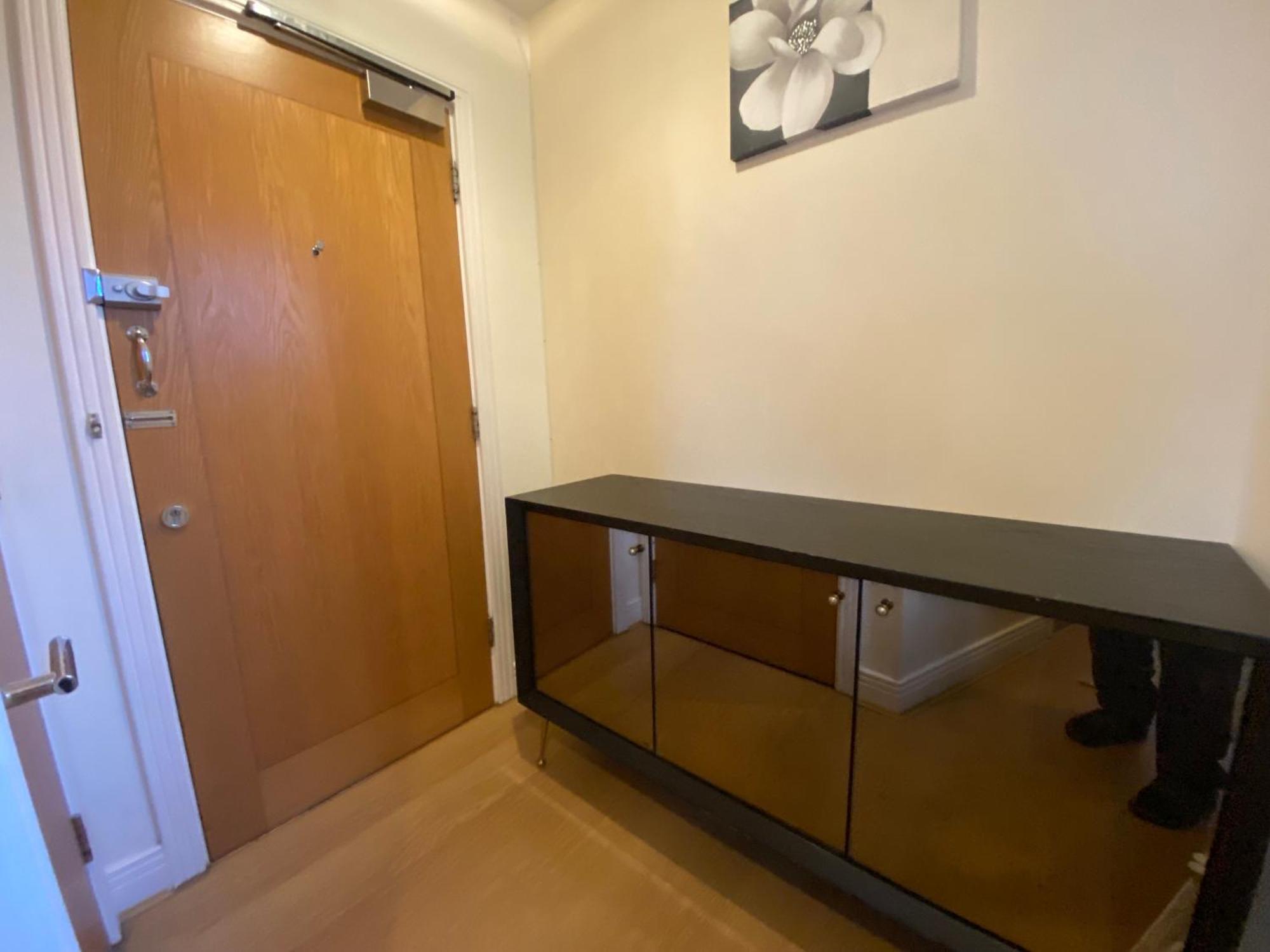 Apartment 2 Bed Parking Balcony River View London