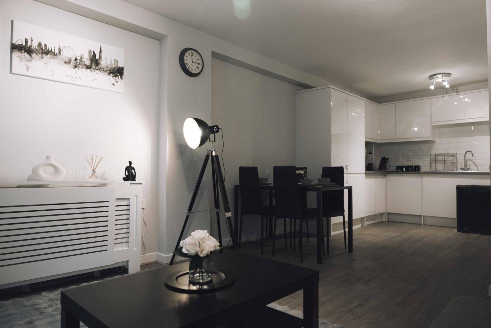 Executive 2 Bed Flat Near Stratford Station - Ideal For Corporate Stays Apartment London
