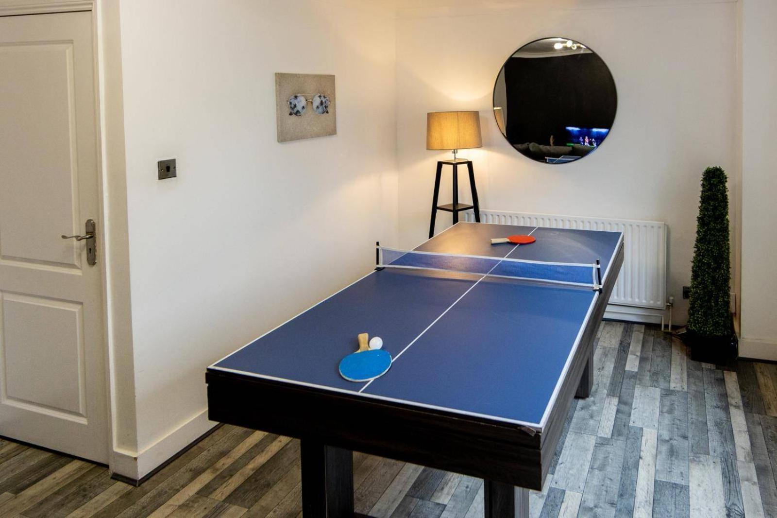 Housesleep14-freep-garden-bbq-patio-pooltable *