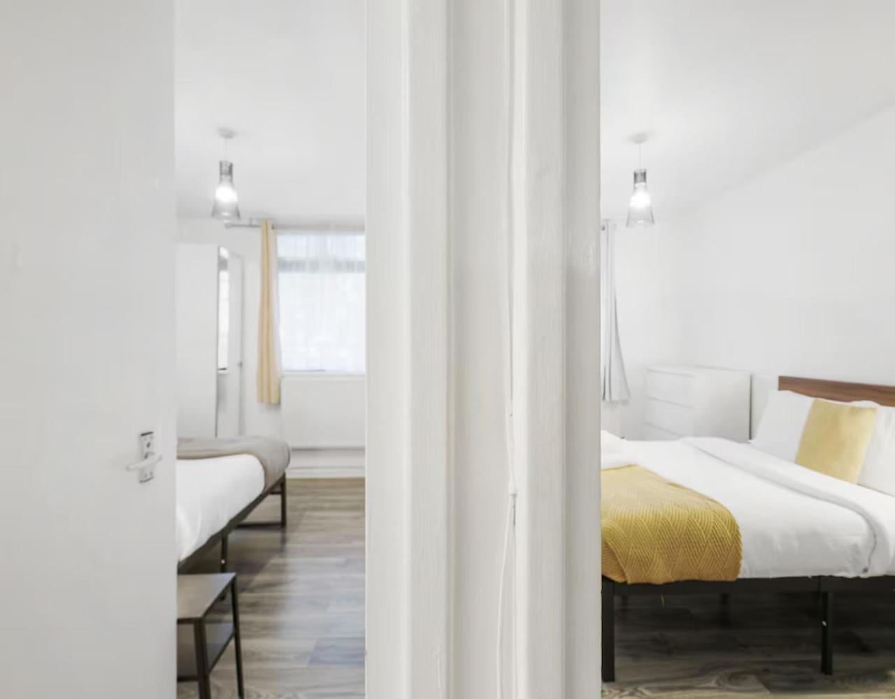 Stylish Two Bedroom London, West Kensington Apartment