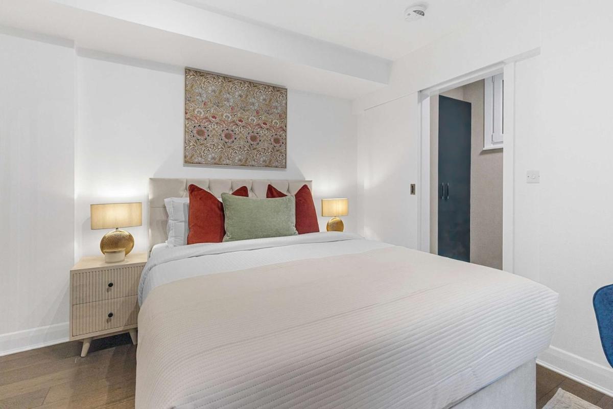 The Urban Hideaway Near Portobello Road Apartment *