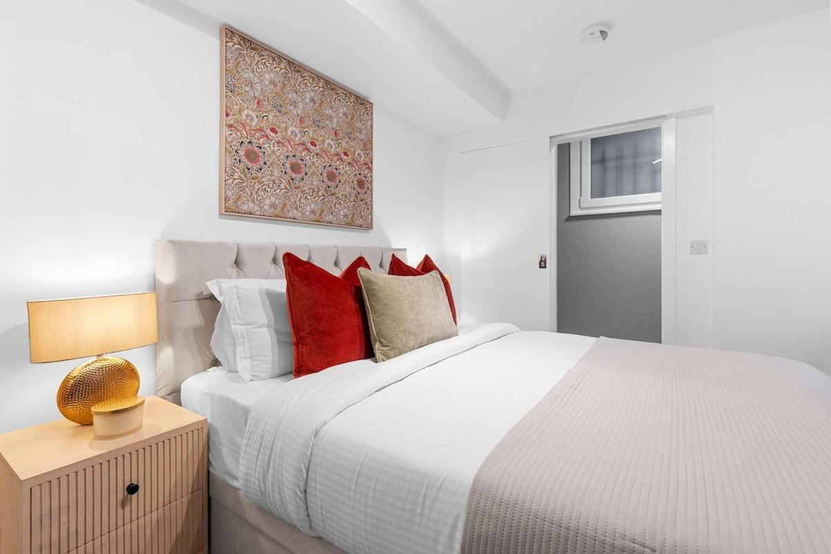 The Urban Hideaway Near Portobello Road Apartment