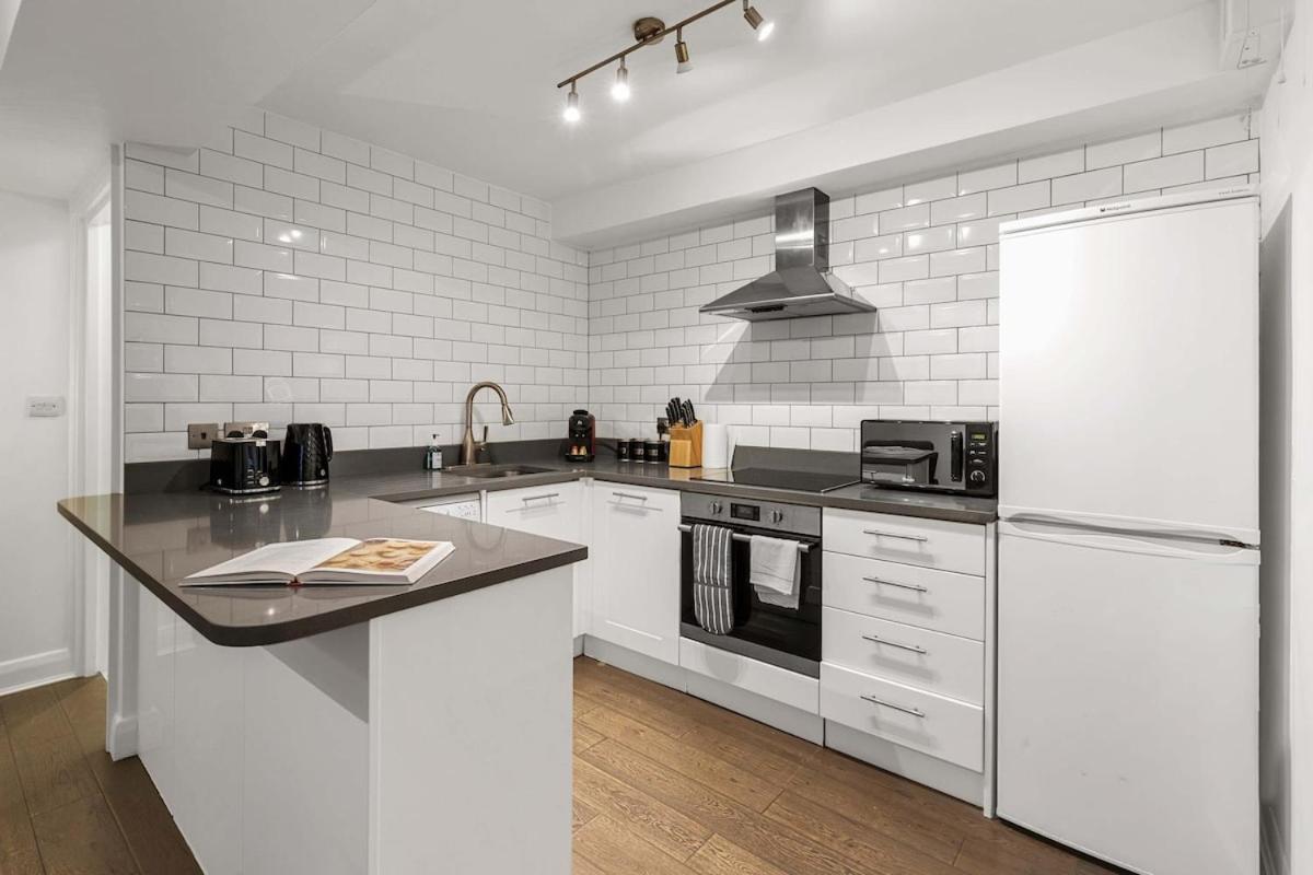 The Urban Hideaway Near Portobello Road * London