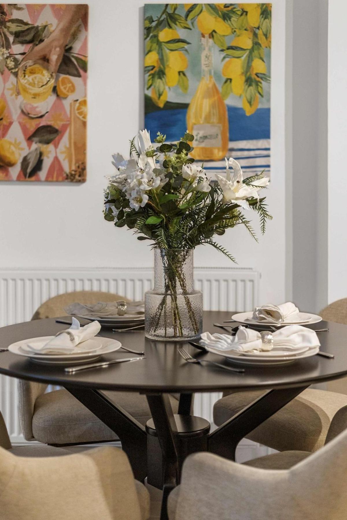 The Urban Hideaway Near Portobello Road