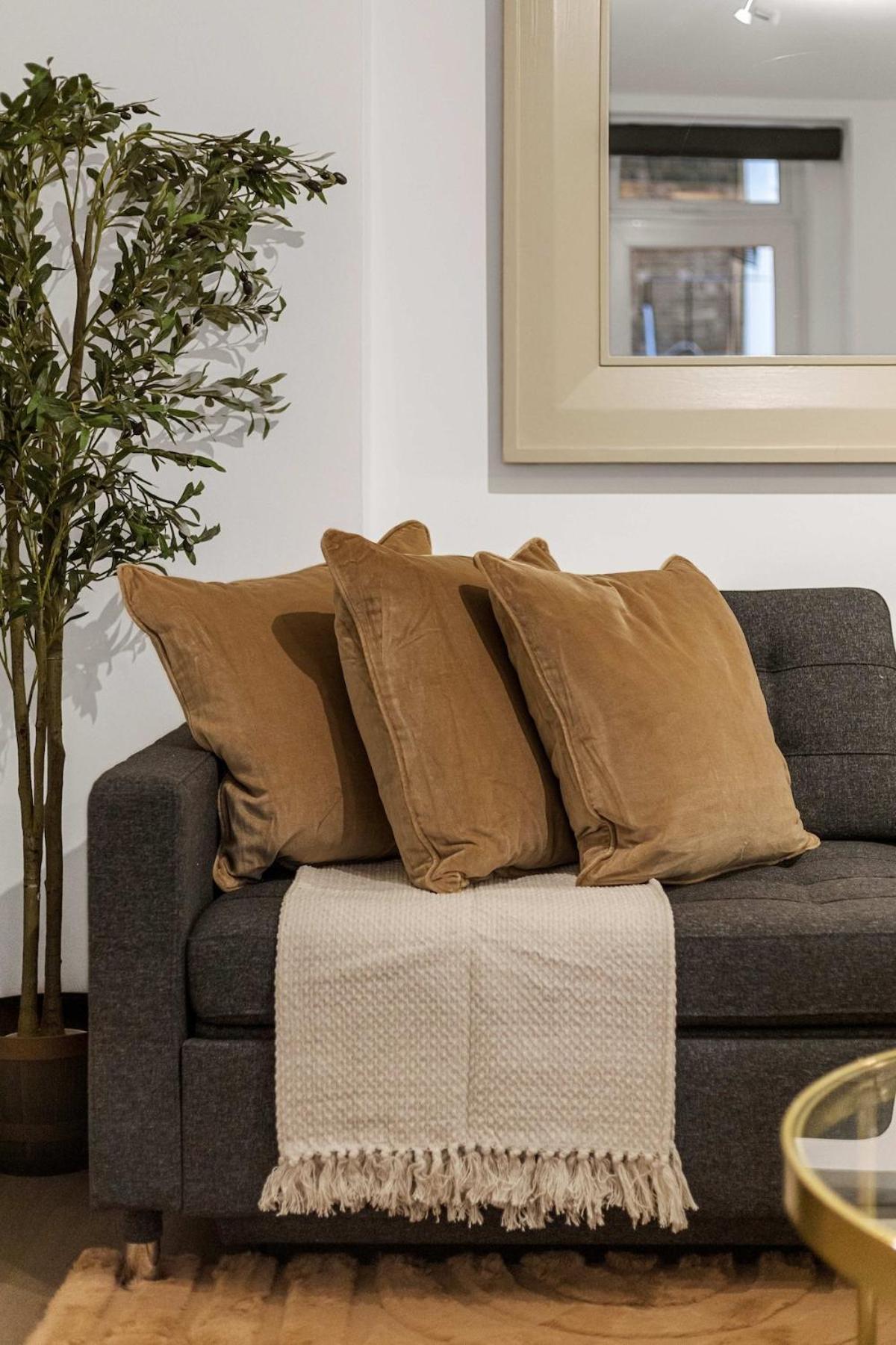 The Urban Hideaway Near Portobello Road *
